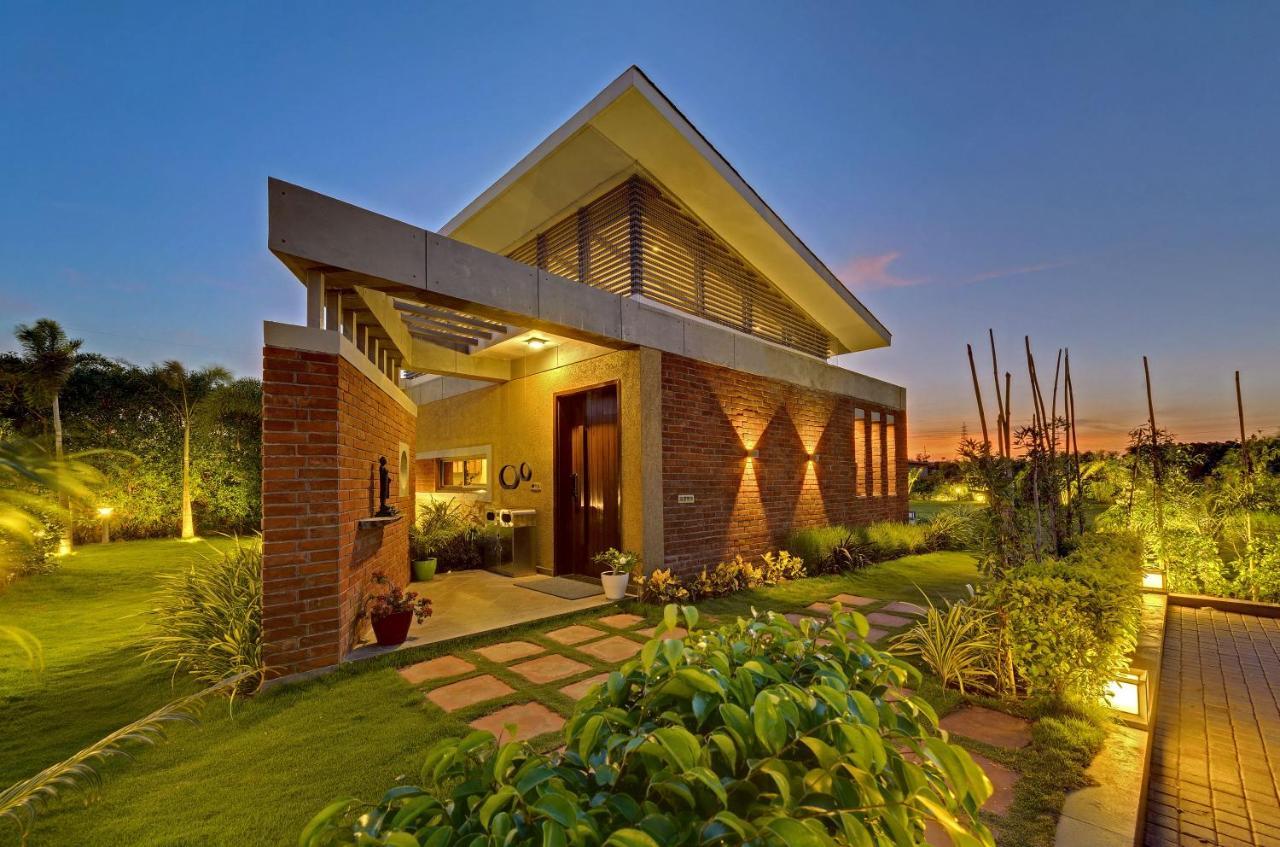 The Fern Royal Farm Resort, Anjār Esterno foto